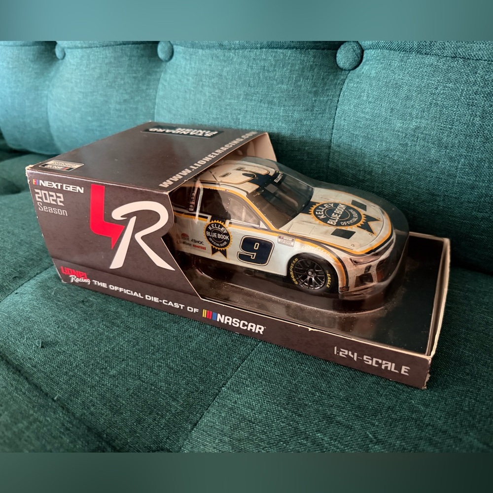 Chase Elliott 2022 Bristol dirt race diecast